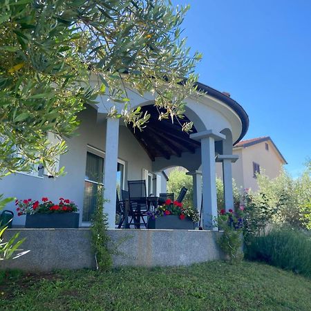 Holiday Home Mihaela Visnjan Exterior photo