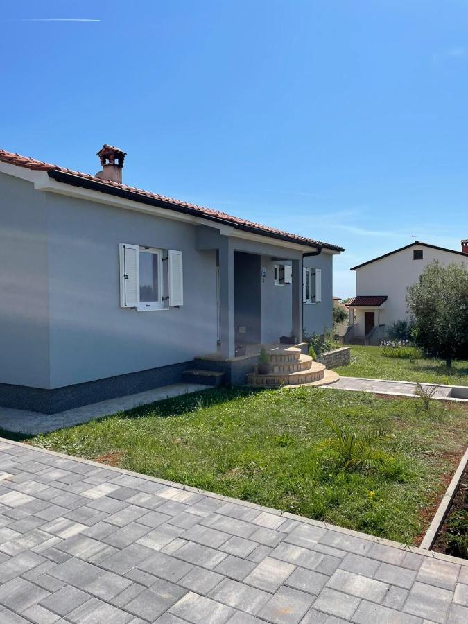 Holiday Home Mihaela Visnjan Exterior photo